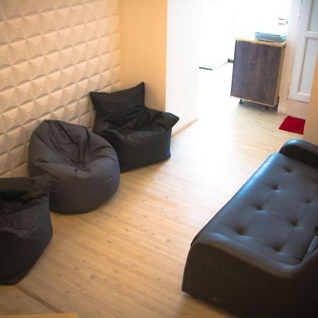 Paradise Hostel Tbilisi ภายนอก รูปภาพ